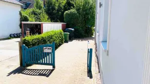 ->MOIN<- near UKE NDR ZOO - Image 4