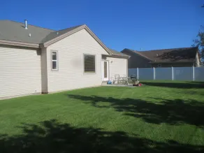 charming and spacious home with an oriental touch - Image 4