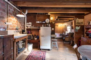 Owls Nest Cabin by creek c.1840 in Hudson Valley - Image 2