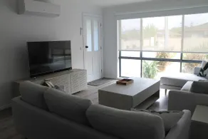 Our Lakes House - Image 4