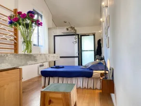 Bright Studio-House, City-centre with Parking - Image 4