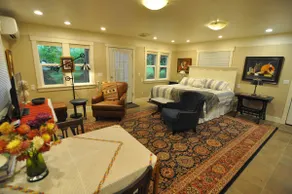 Cottage in the Gardens - Image 2