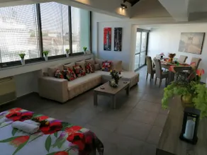 Spacious & Modern Studio Apartment Near the Airport - Image 5