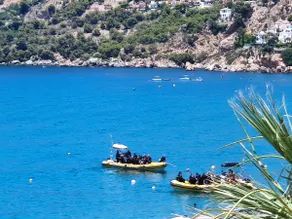 Beachfront in La Herradura, Granada - Image 4