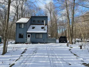 Cozy Pocono Cabin in Arrowhead Lake Community - Image 2