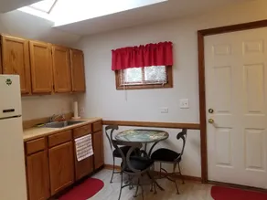 Cozy quiet apartment, close to everything - Image 2