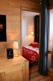 SKIS BY THE FEET- 2 ROOM / CABIN - DONE AGAIN - HIGH SPEED WIFI -CALME AND CLEAR VIEW - Image 5