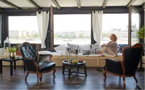 Rooftop Apt. in the Jewelry Box | Parliament view - Image 3