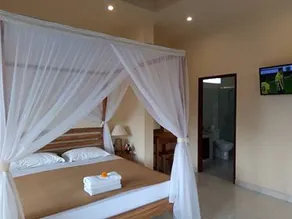 Loka Shanti Guest House Near The Yoga Barn - Image 2