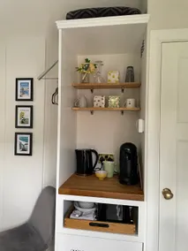 The Beehive- Beautiful garden room + breakfast - Image 5