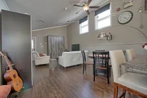The Sunny Loft - Image 5