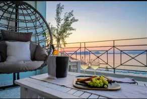 Zoe’s sea view - Image 3