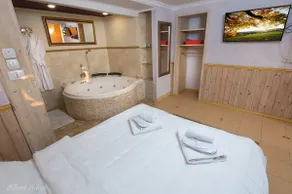 Ken's B&B for lovers - Image 5