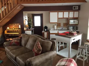 “Judy’s Cozy Cabin”. Hot tub - Image 2
