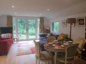 A Orchard Palace chalet - Image 2