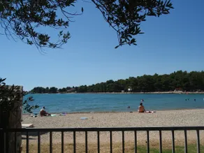 Right on the beach, family-friendly, romantic - Image 5