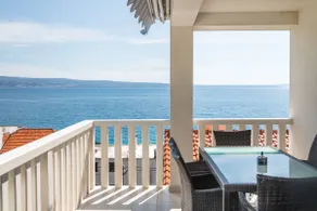 Bajnice East Side Apartment with Heated Pool - Image 3