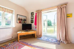 Charming Cottage surrounded by Idyllic garden in peaceful location in central Charlbury - Image 5