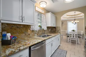 Entire Home | 4 BDRM 2 bath 🏡 Industrial Paradise - Image 4
