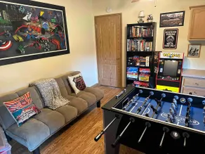 King Bed/Game Room/outdoor fire pit - Image 2