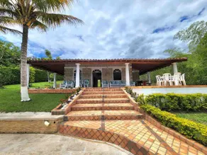 Beautiful property in Barbosa - Image 3