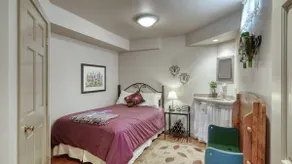 Secluded Dublin Hills Chalet <8 mins to EVL> - Image 5