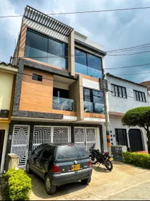 Beautiful fully equipped apartment, modern and central - Image 2