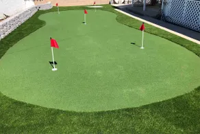 Charming 5 bedroom with a putting green - Image 2