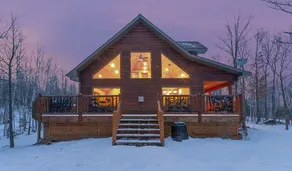 Retreat to The Woods- 10 miles from downtown - Image 3