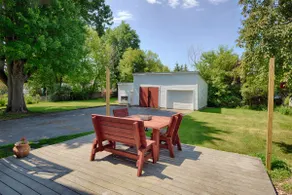Large Clayton Village Home 1 block from water - Image 3