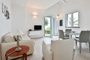 Schöne Wohnung mit Garten mit Blick aufs Meer im Resort & Spa - Image 3