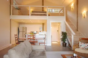 Romantic Barn Guest House Quiet & Coastal - Image 3