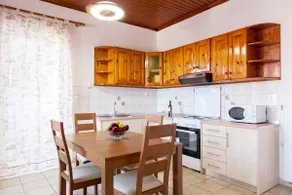 Peaceful flat with great view over Vasiliki's Bay - Image 4
