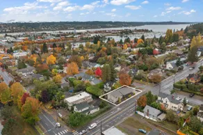 Downtown Oly 4 blocks to the water, free parking. - Image 3