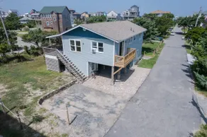 Only Five Steps From The Beach Access! - Image 2
