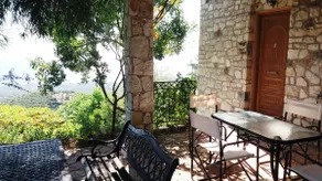 Traditional stonehouse - Image 3