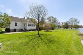 Riverfront rental - Image 3
