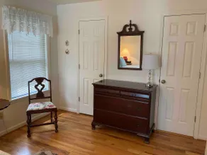 Cottage #11- Upper Level, Pool, 1 BR/1Bth, WIFI - Image 4