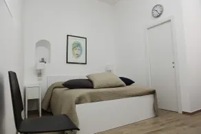 Sisters residence - Image 2