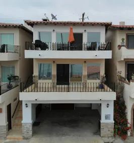 Beautiful Ocean Home in Las Gaviotas - Image 2