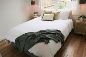 Rosebud beach shack- 3min walk to beach/shops - Image 2