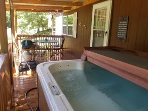 Hummingbird Cabin - Image 4