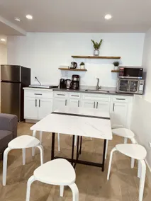 Cheerful 3Br2Ba • Sunny patio • Big Screen Movie - Image 3