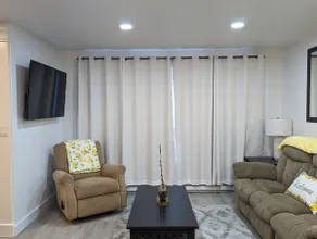 Last min Bookings available Now! King/ Queen suite - Image 3