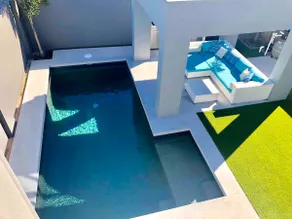 Luxurious beachside home (entire first floor) - Image 3