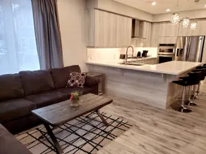 Luxury Custom Built Townhome Muskoka - Image 3