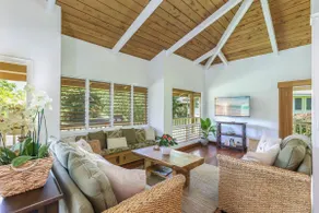 Hallor House: Tropical Escape: Near Na Pali Trail - Image 3