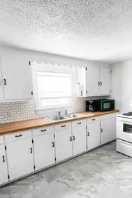 Pet Friendly SFH w/ fenced yard, 2blocks to BEACH! - Image 4