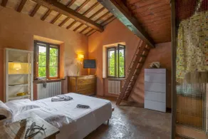 Marche Villa Close Culture - Image 5