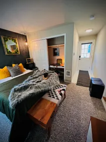 Glam Pvte Suite 1BR/1BA near DTwn - Self Check - Image 2